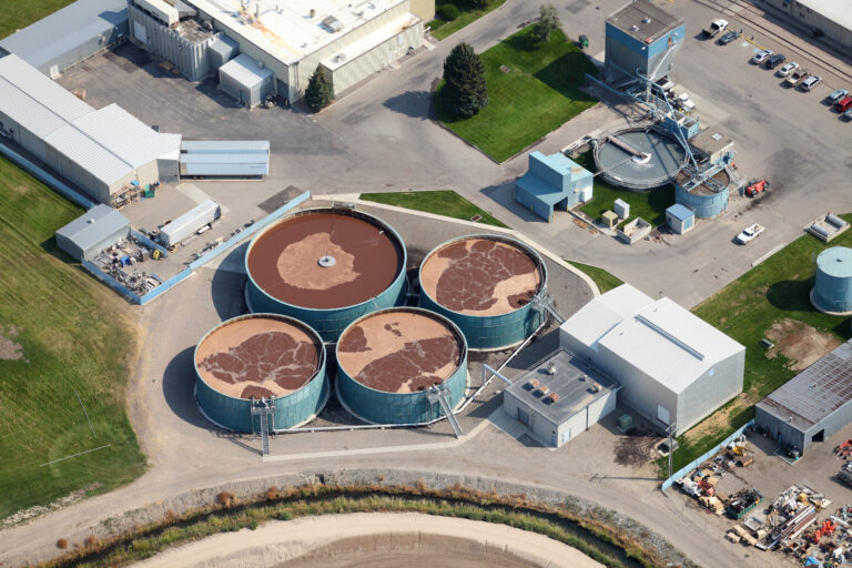 Bassins aération station épuration