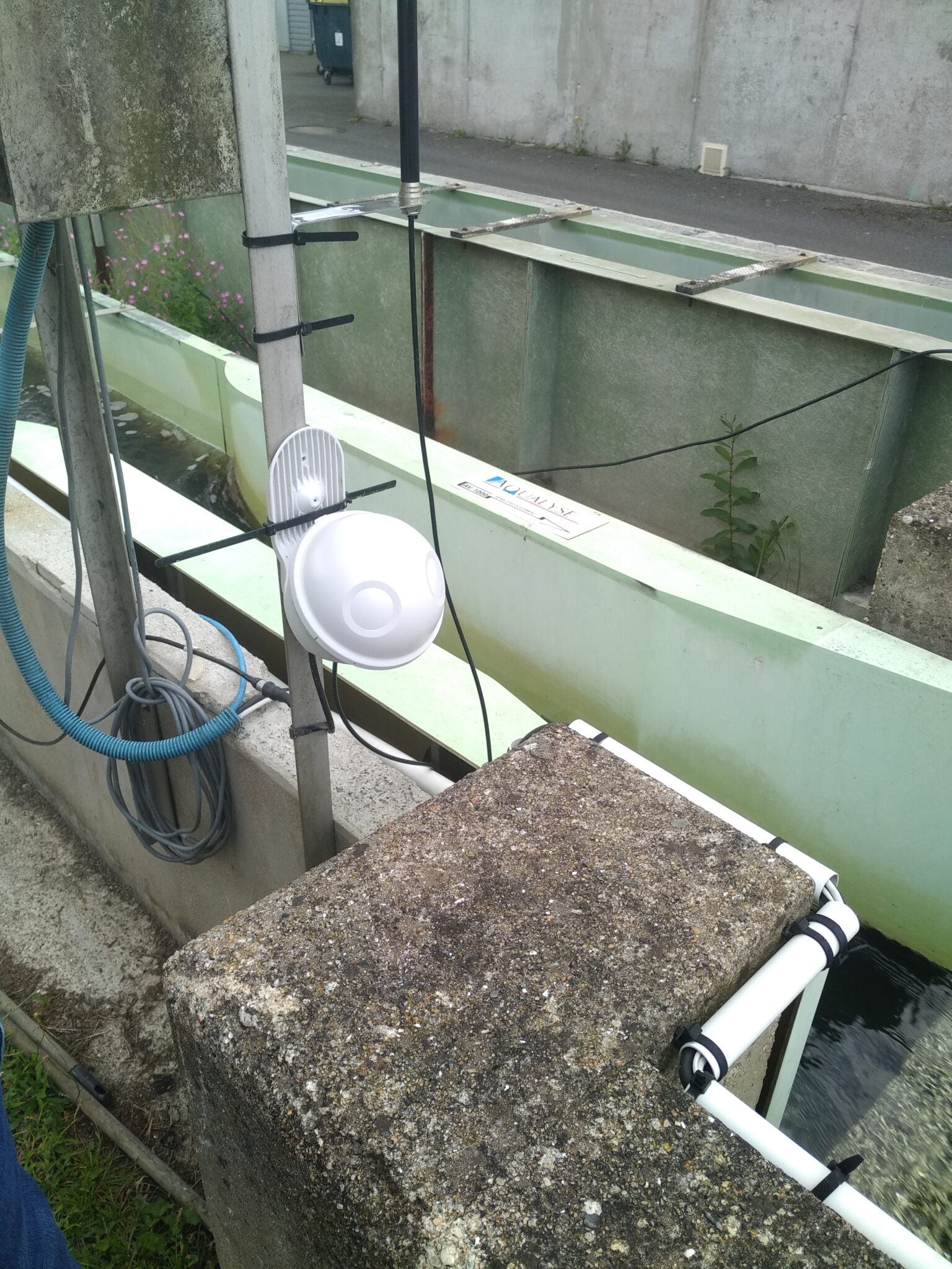 Aquamod installée pour la mesure du potentiel redox dans l’eau.