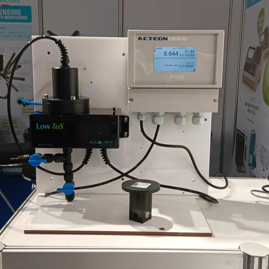 Équipement Aqualabo exposé à l’IFAT Munich sur un stand dédié à l’analyse de l’eau.